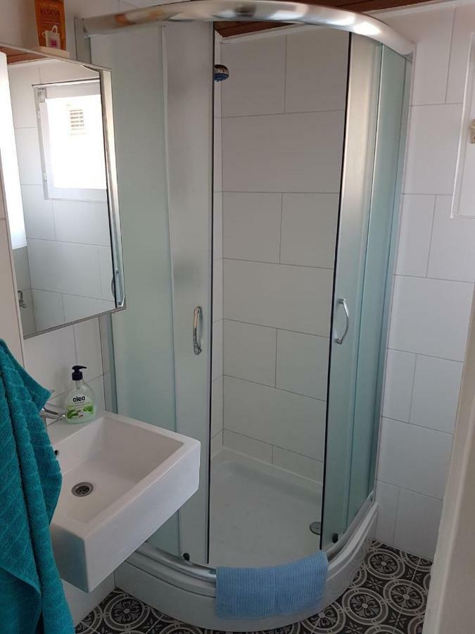 Flat Sweet Dream Apartment Пула Екстериор снимка